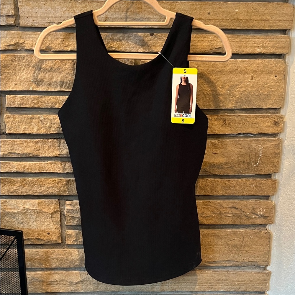 32 Degrees Black Tank Top